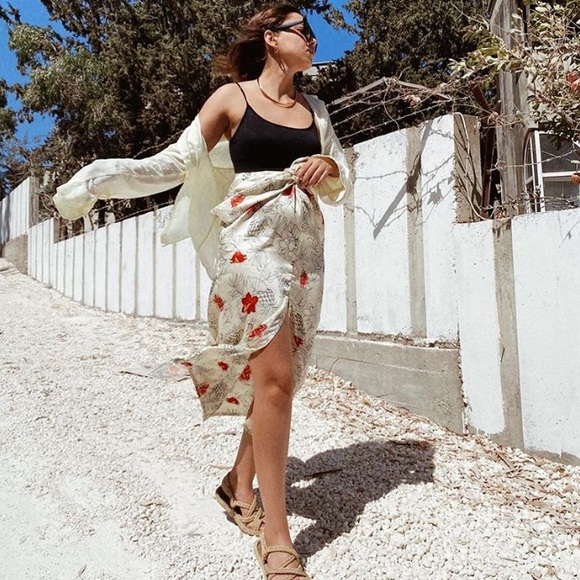 NWT Zara 2-Piece Printed Shirt & Knotted Skirt Set - Picture 8 of 16